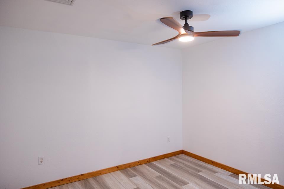 326 Main Street Xenia, IL 62899 - Photo 22 of 45