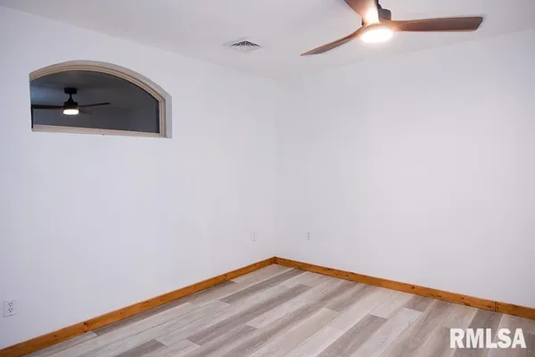 $245,000 | 326 Main Street, Xenia, IL 62899