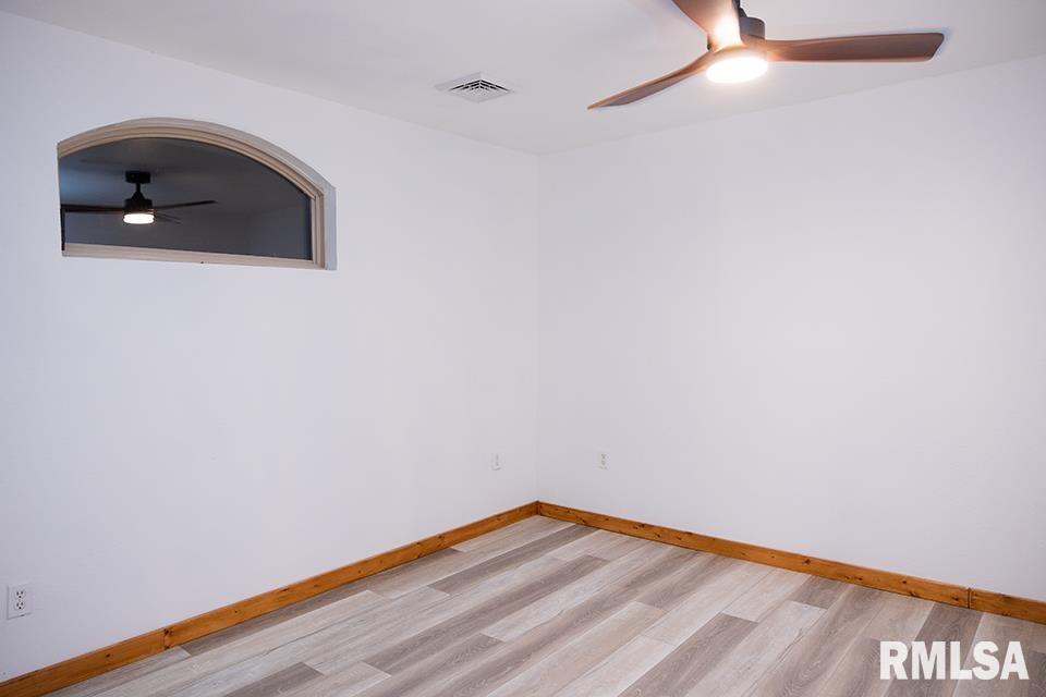 326 Main Street Xenia, IL 62899 - Photo 23 of 45