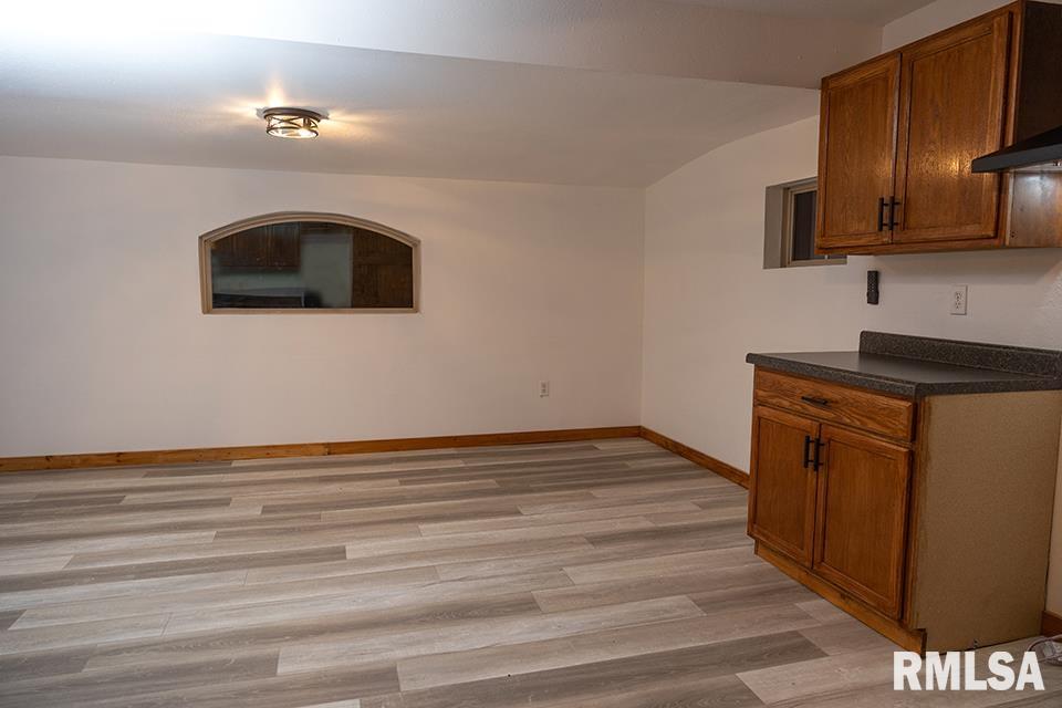 326 Main Street Xenia, IL 62899 - Photo 9 of 45