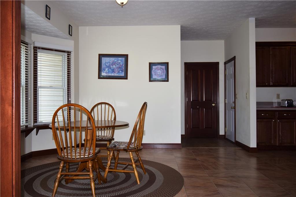 2141 Crabill Road Springfield, OH 45502 - Photo 14 of 41