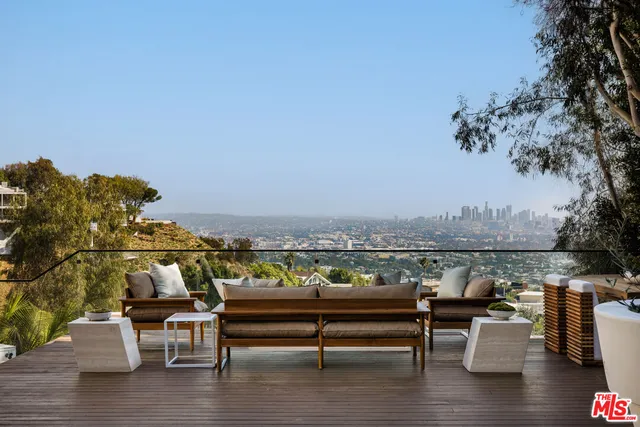 $6,900,000 | 8650 Franklin Avenue, Los Angeles, CA 90069