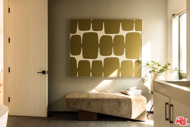 $6,900,000 | 8650 Franklin Avenue, Los Angeles, CA 90069