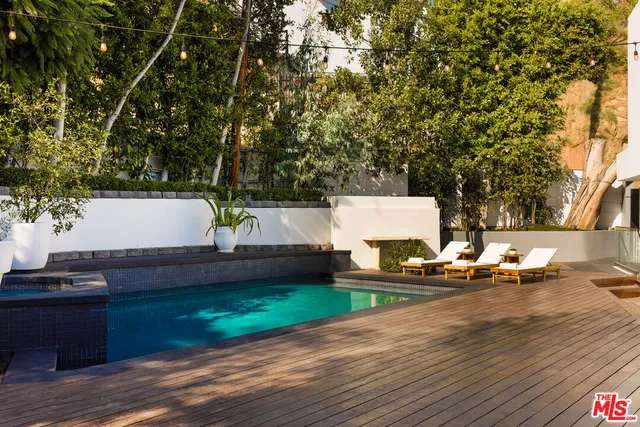 $6,900,000 | 8650 Franklin Avenue, Los Angeles, CA 90069