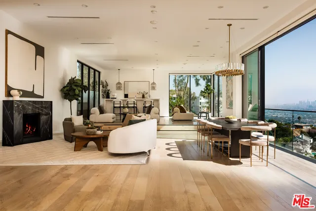 $6,900,000 | 8650 Franklin Avenue, Los Angeles, CA 90069