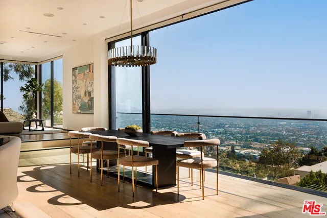 $6,900,000 | 8650 Franklin Avenue, Los Angeles, CA 90069