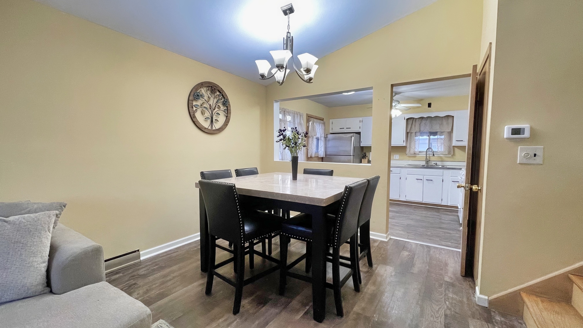 120 May Street Addison, IL 60101 - Photo 4 of 19 Gallery Image 4