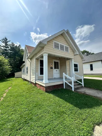 $1,400 | 235 South Seminary Street, Princeton, IN 47670
