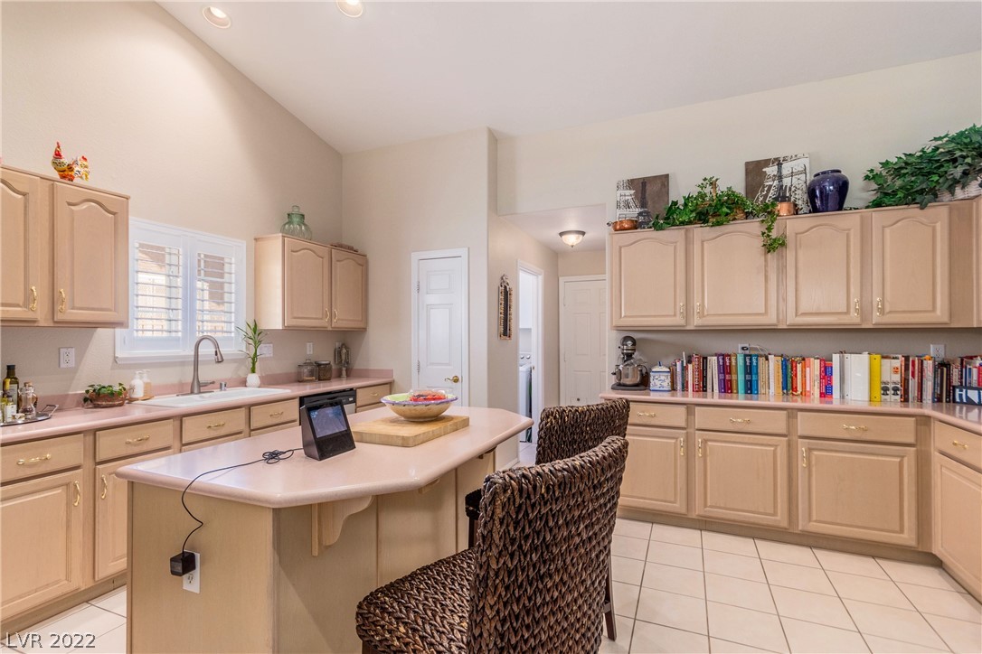 5225 Rim View Lane Las Vegas, NV 89130 - Photo 2 of 43 Gallery Image 2