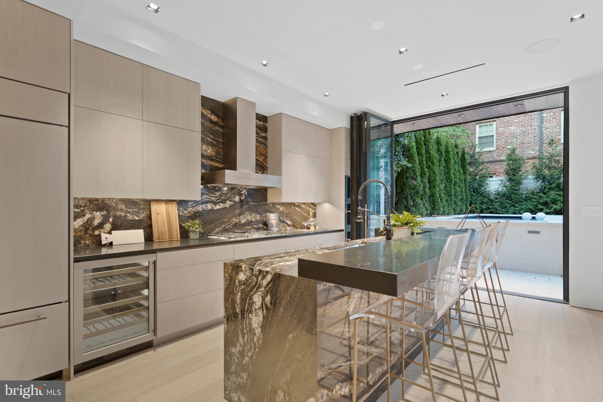 1683 34th Street Northwest Washington, DC 20007 - Photo 11 of 60