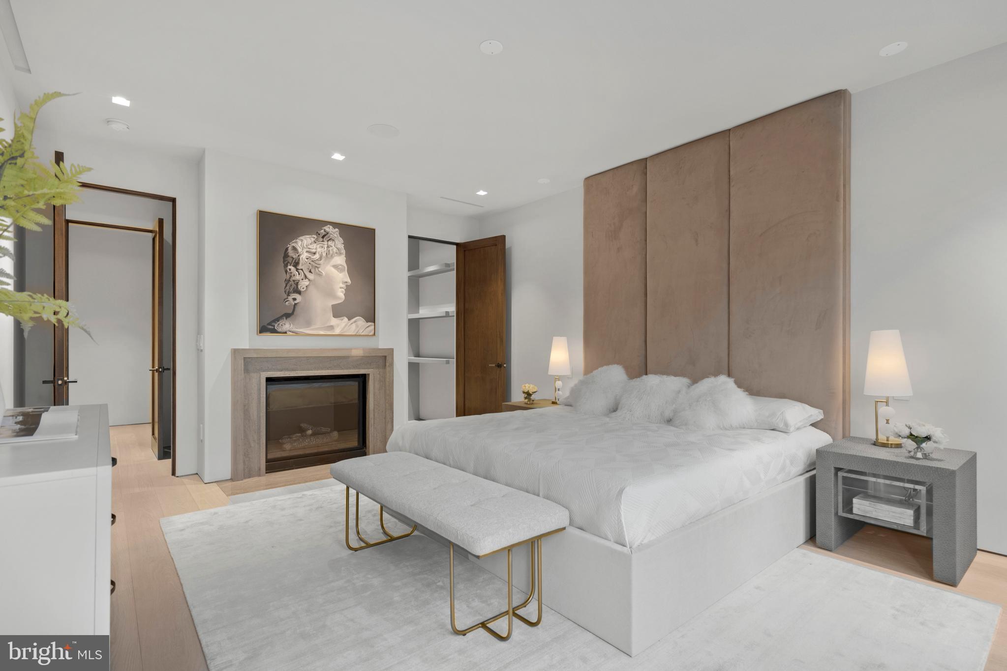 1683 34th Street Northwest Washington, DC 20007 - Photo 19 of 60