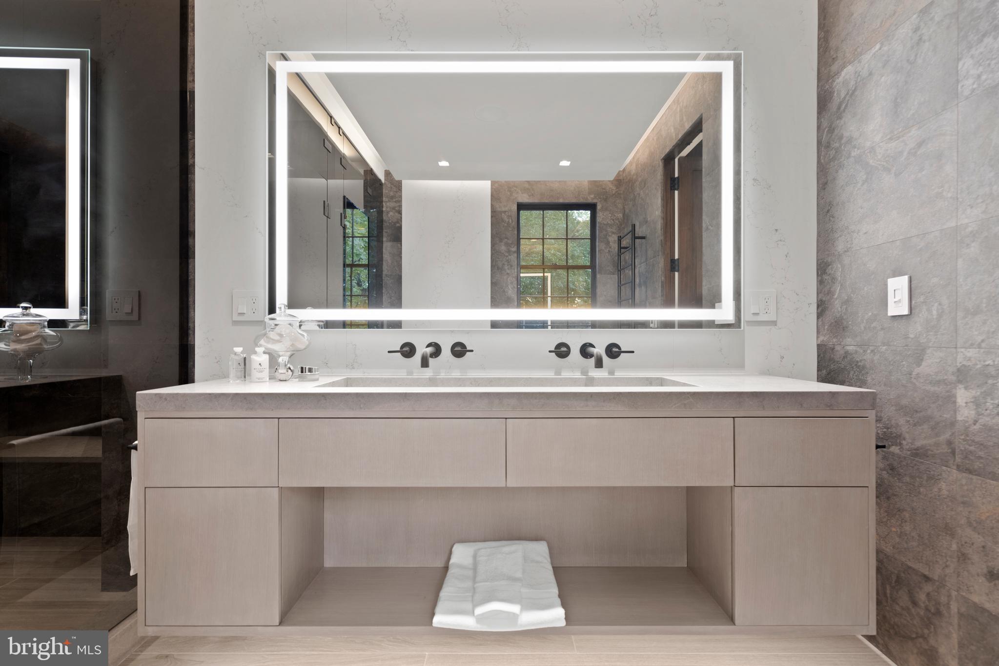 1683 34th Street Northwest Washington, DC 20007 - Photo 28 of 60