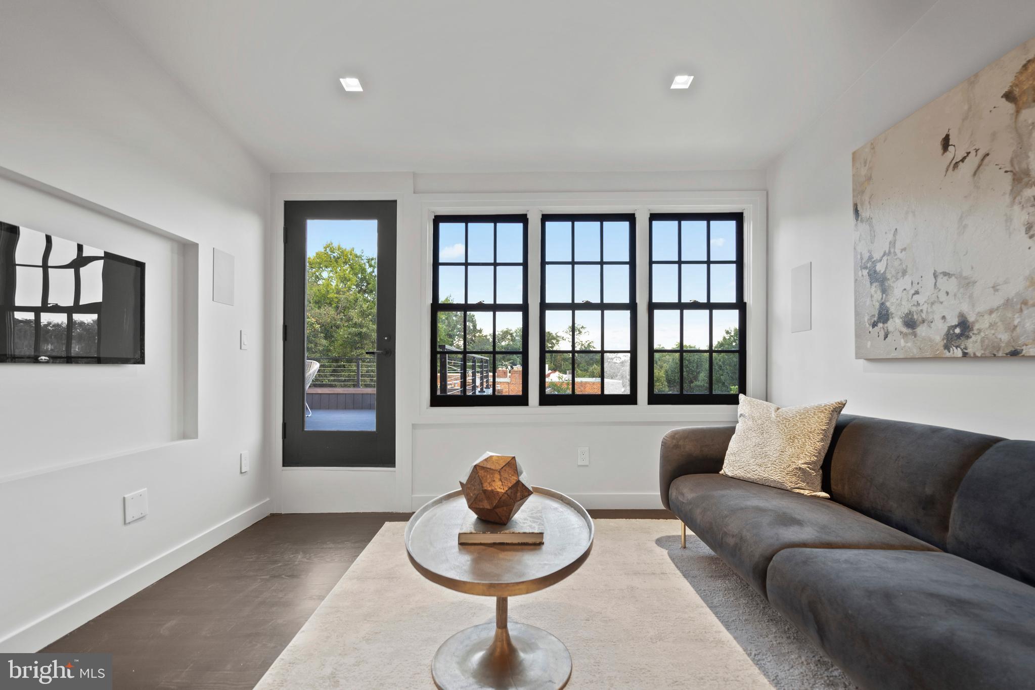 1683 34th Street Northwest Washington, DC 20007 - Photo 47 of 60