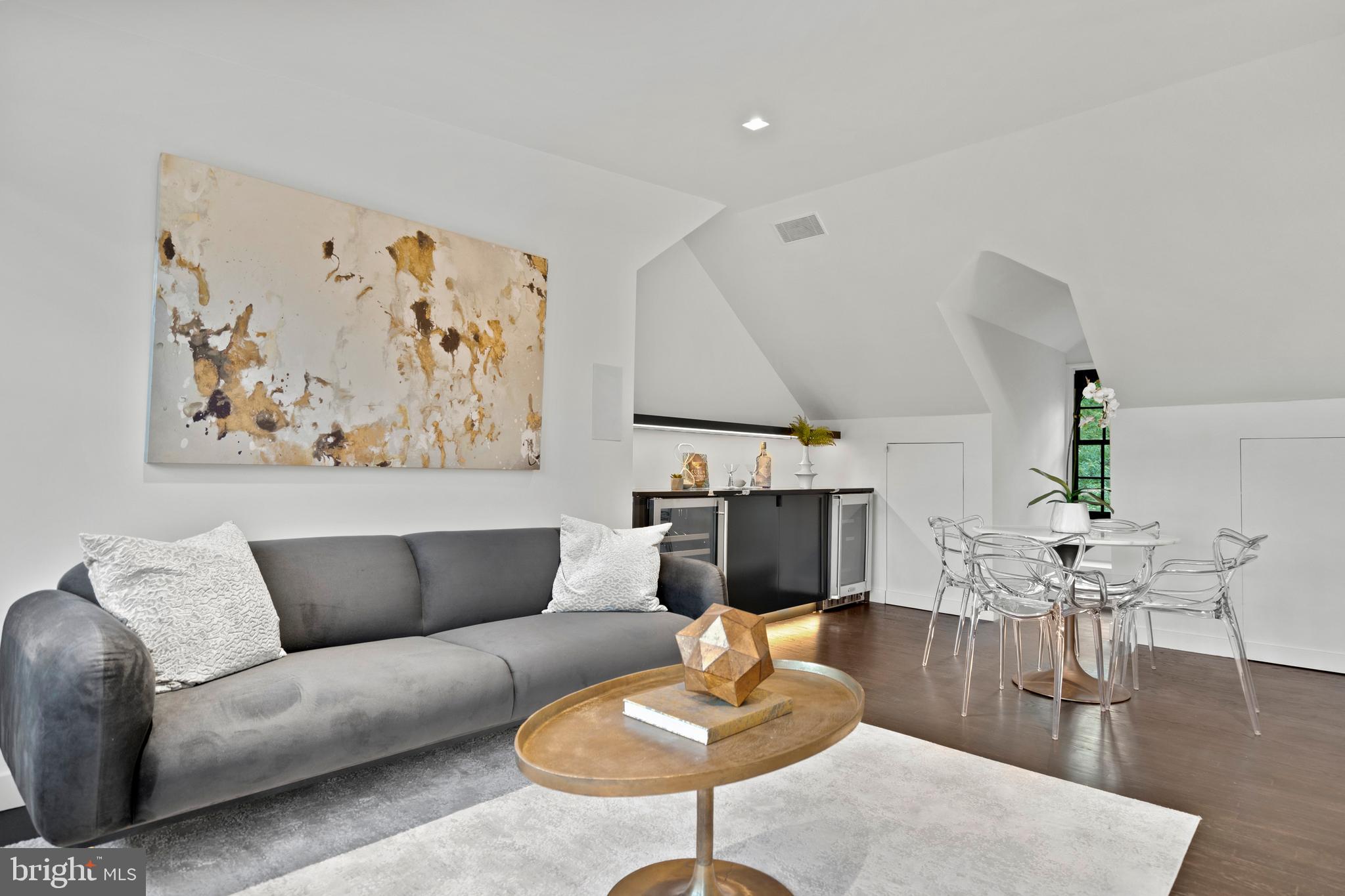 1683 34th Street Northwest Washington, DC 20007 - Photo 48 of 60