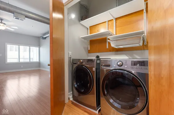 $2,050 | 721 East North Street, Unit 1C, Indianapolis, IN 46202