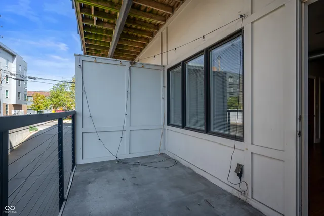 $2,300 | 721 East North Street, Unit 1C, Indianapolis, IN 46202