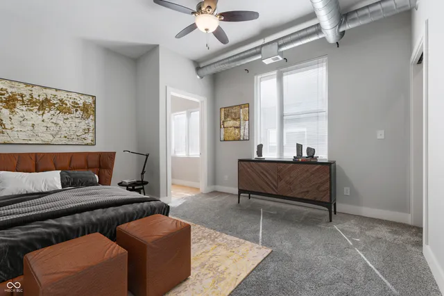 $2,300 | 721 East North Street, Unit 1C, Indianapolis, IN 46202