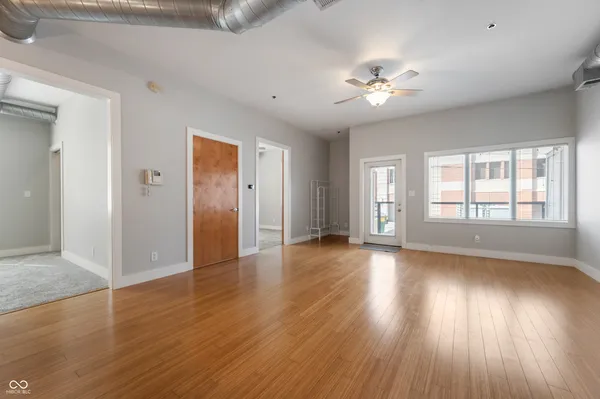 $2,050 | 721 East North Street, Unit 1C, Indianapolis, IN 46202