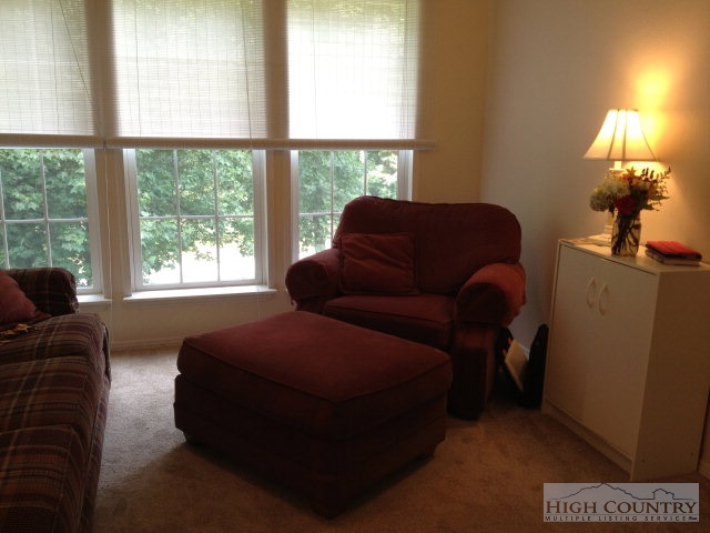 288 Silverleaf Road Zionville, NC 28698 - Photo 4 of 40 Gallery Image 4