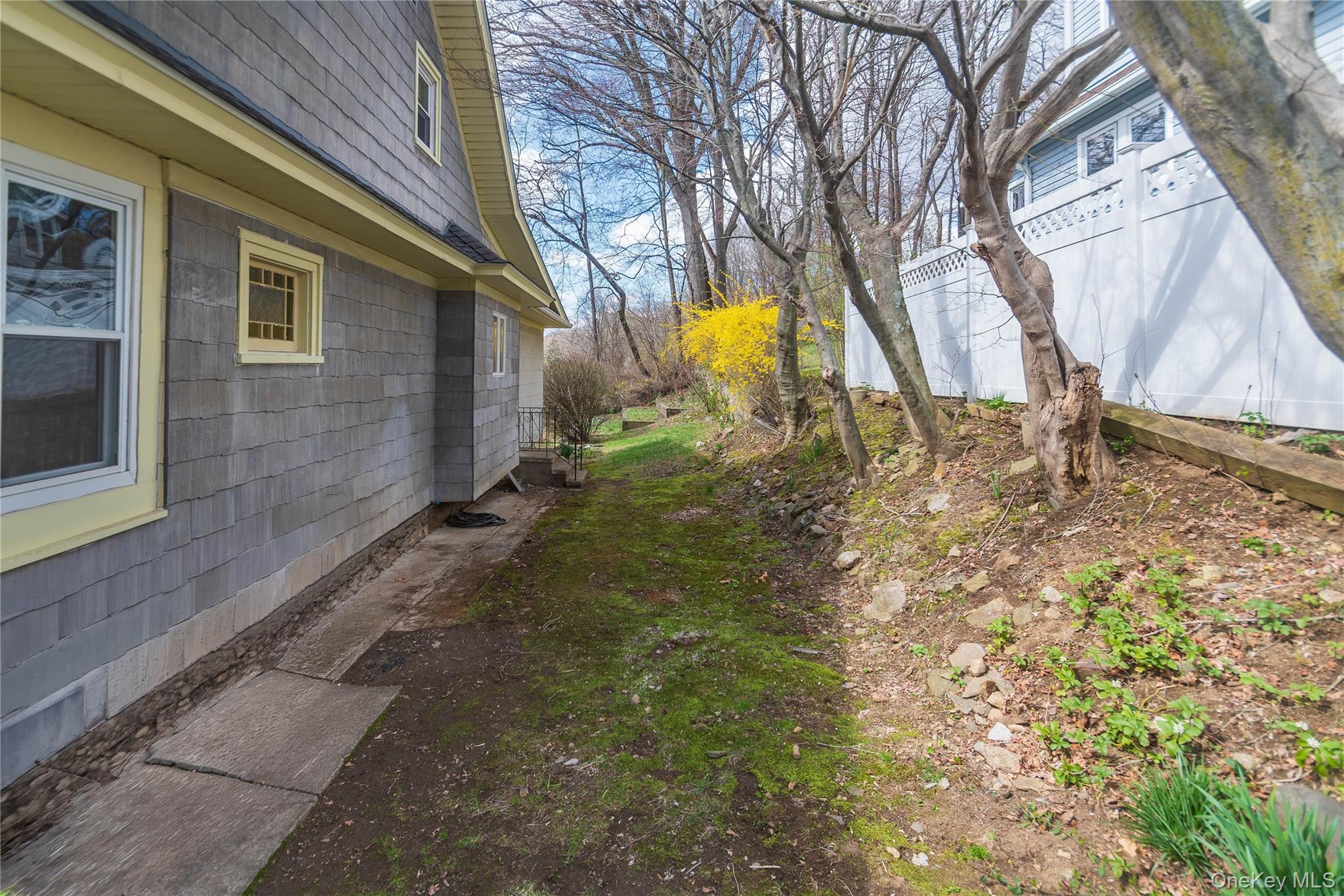 200 Husted Avenue Peekskill, NY 10566 - Photo 5 of 50 a view of a backyard