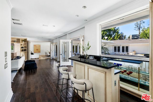 $10,748,000 | 716 North Beverly Drive, Beverly Hills, CA 90210