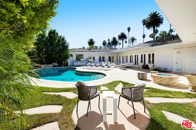 $10,748,000 | 716 North Beverly Drive, Beverly Hills, CA 90210