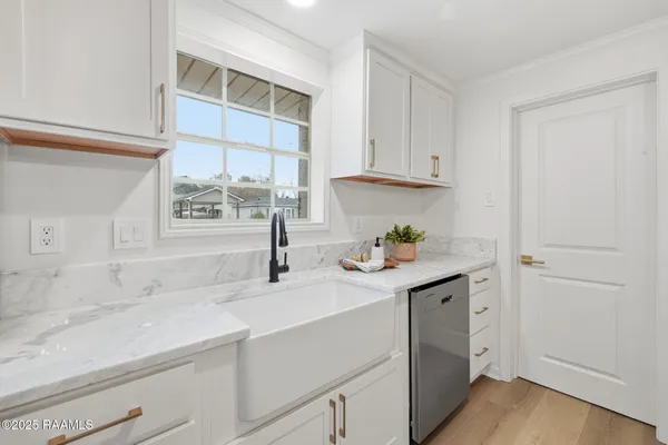 $209,900 | 610 North Adams Avenue, Rayne, LA 70578