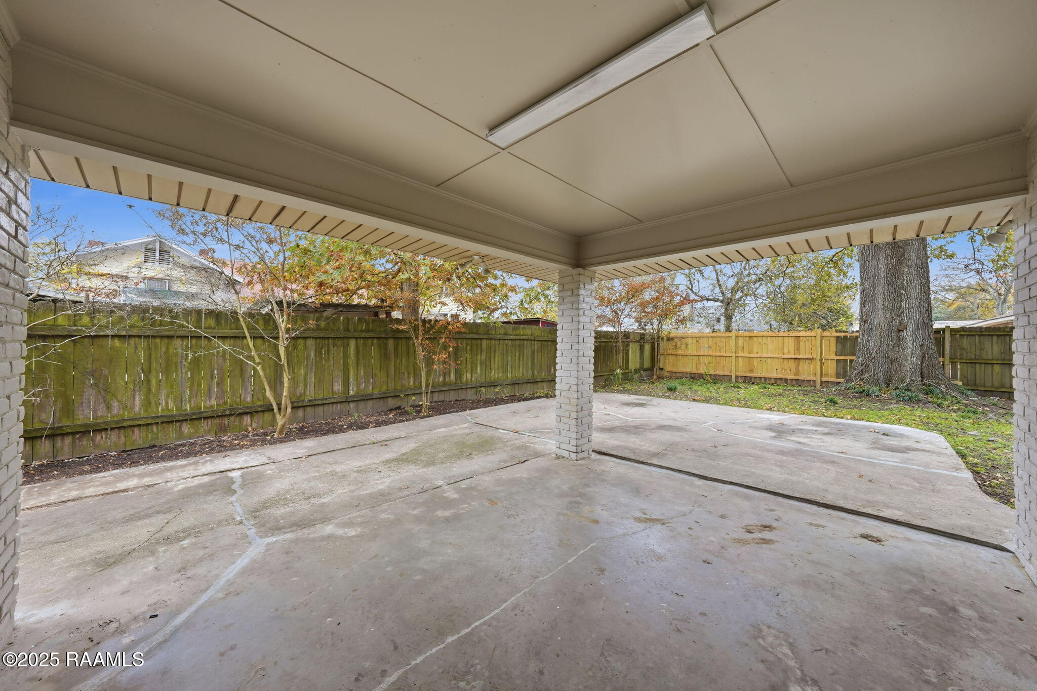 610 North Adams Avenue Rayne, LA 70578 - Photo 24 of 25 Back Patio