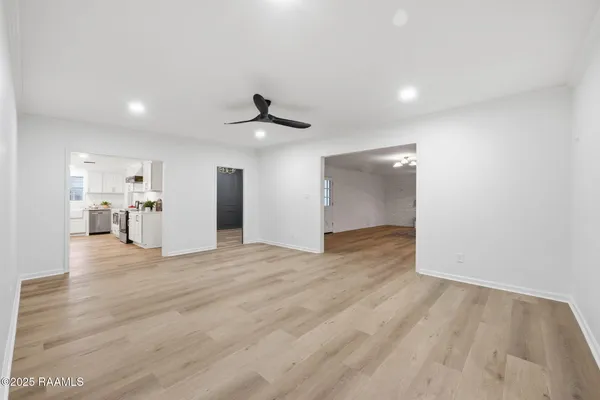 $209,900 | 610 North Adams Avenue, Rayne, LA 70578