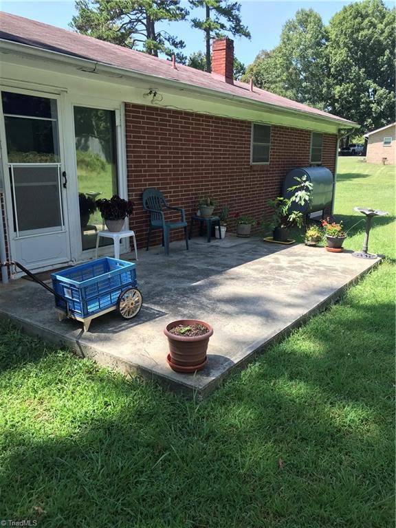 383 Junction Road Mocksville, NC 27028 - Photo 3 of 6