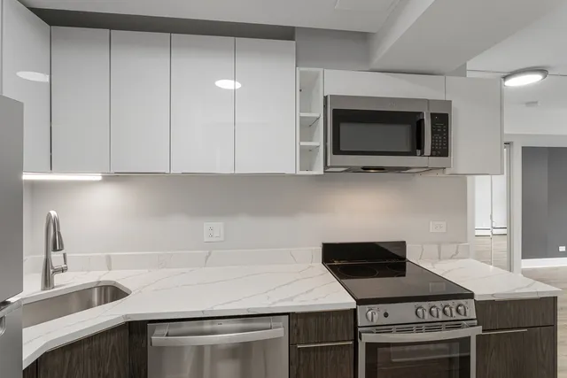 $1,795 | 6007 North Kenmore Avenue, Unit 104, Chicago, IL 60660