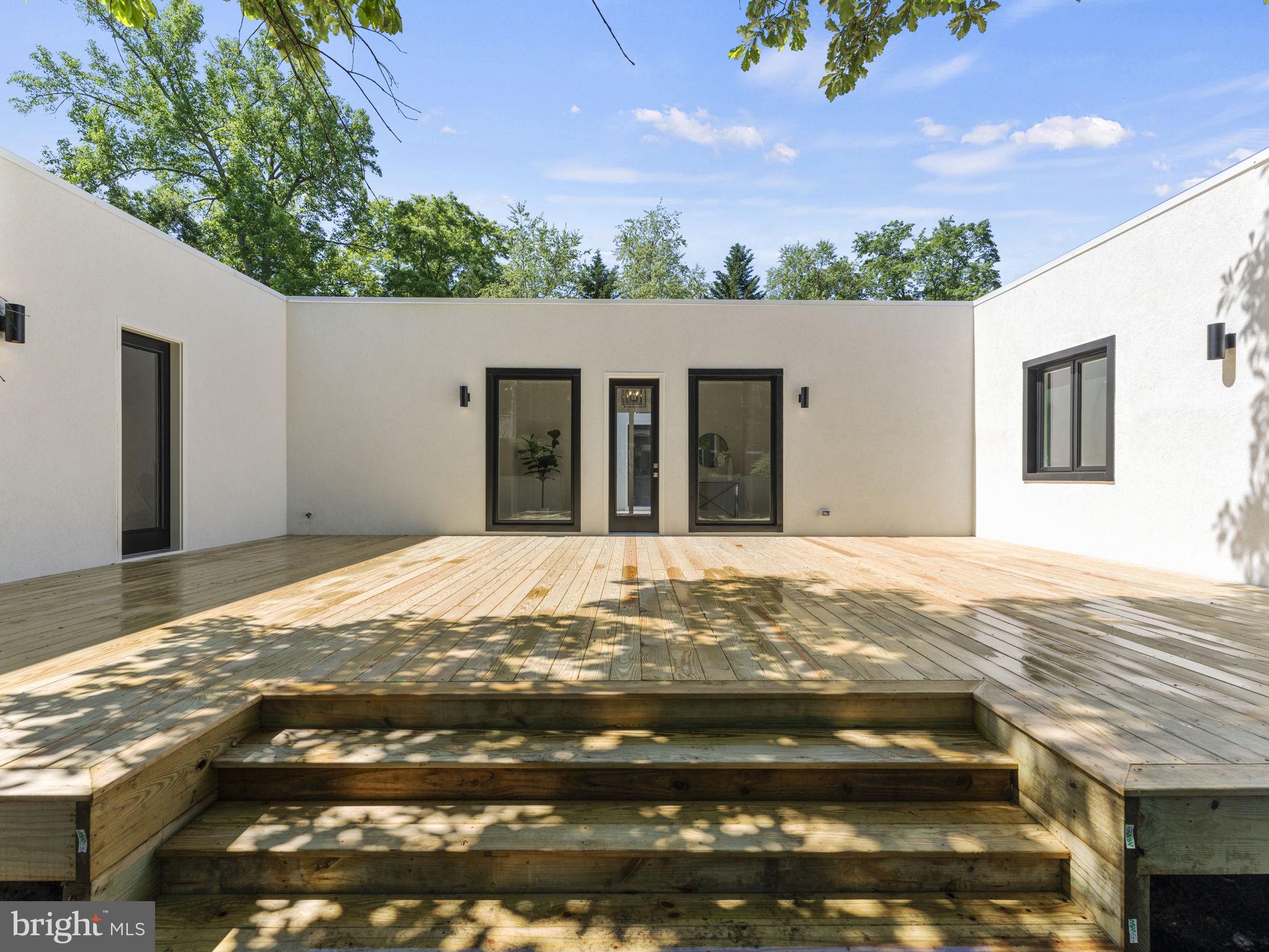 4110 Ferry Landing Road Alexandria, VA 22309 - Photo 3 of 43