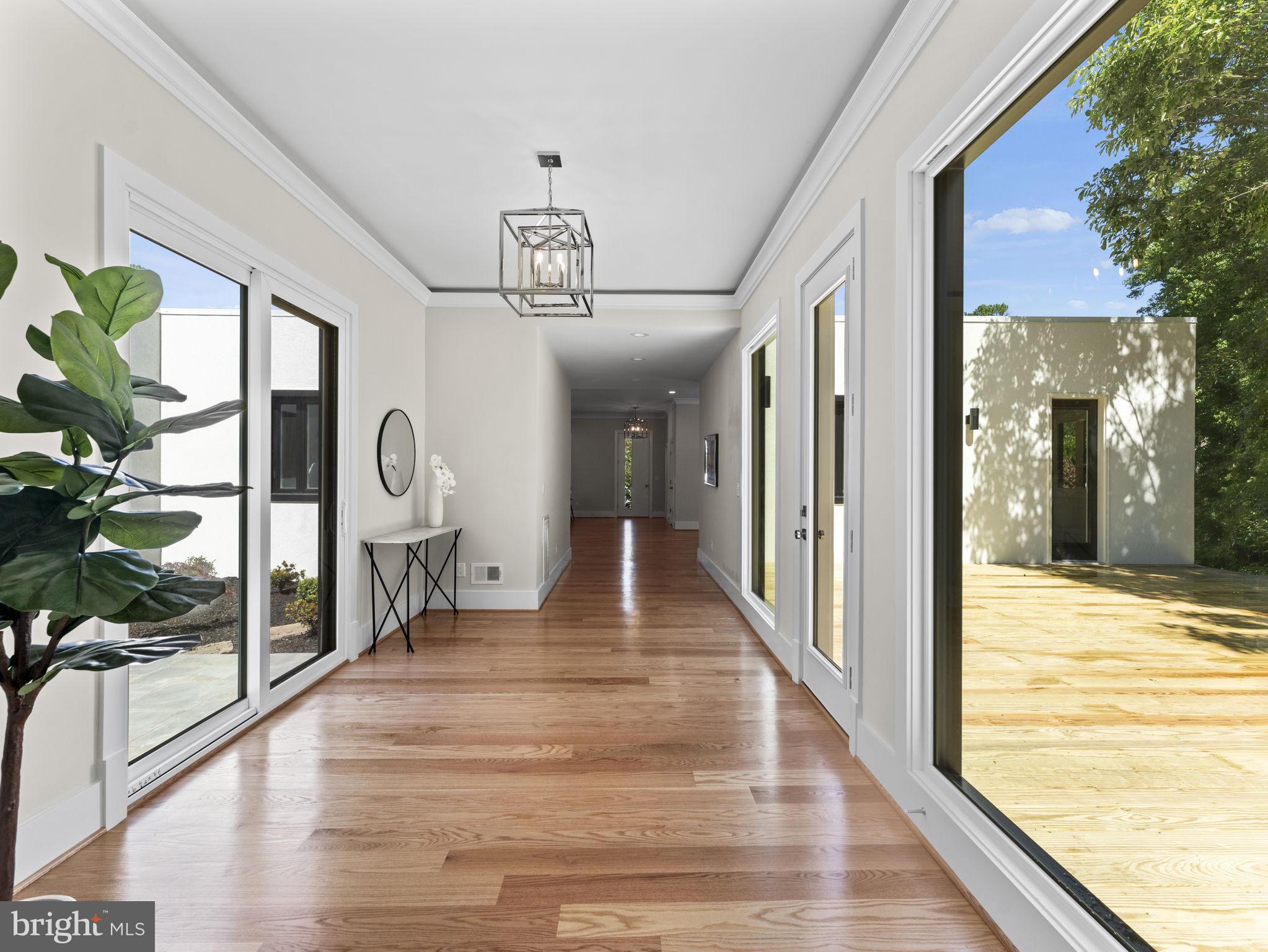 4110 Ferry Landing Road Alexandria, VA 22309 - Photo 4 of 43