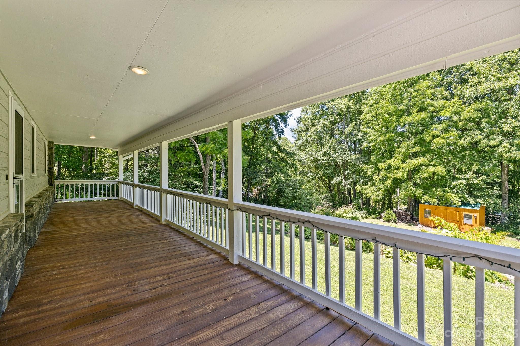 144 Sam King Road Hendersonville, NC 28739 - Photo 3 of 46 Gallery Image 3