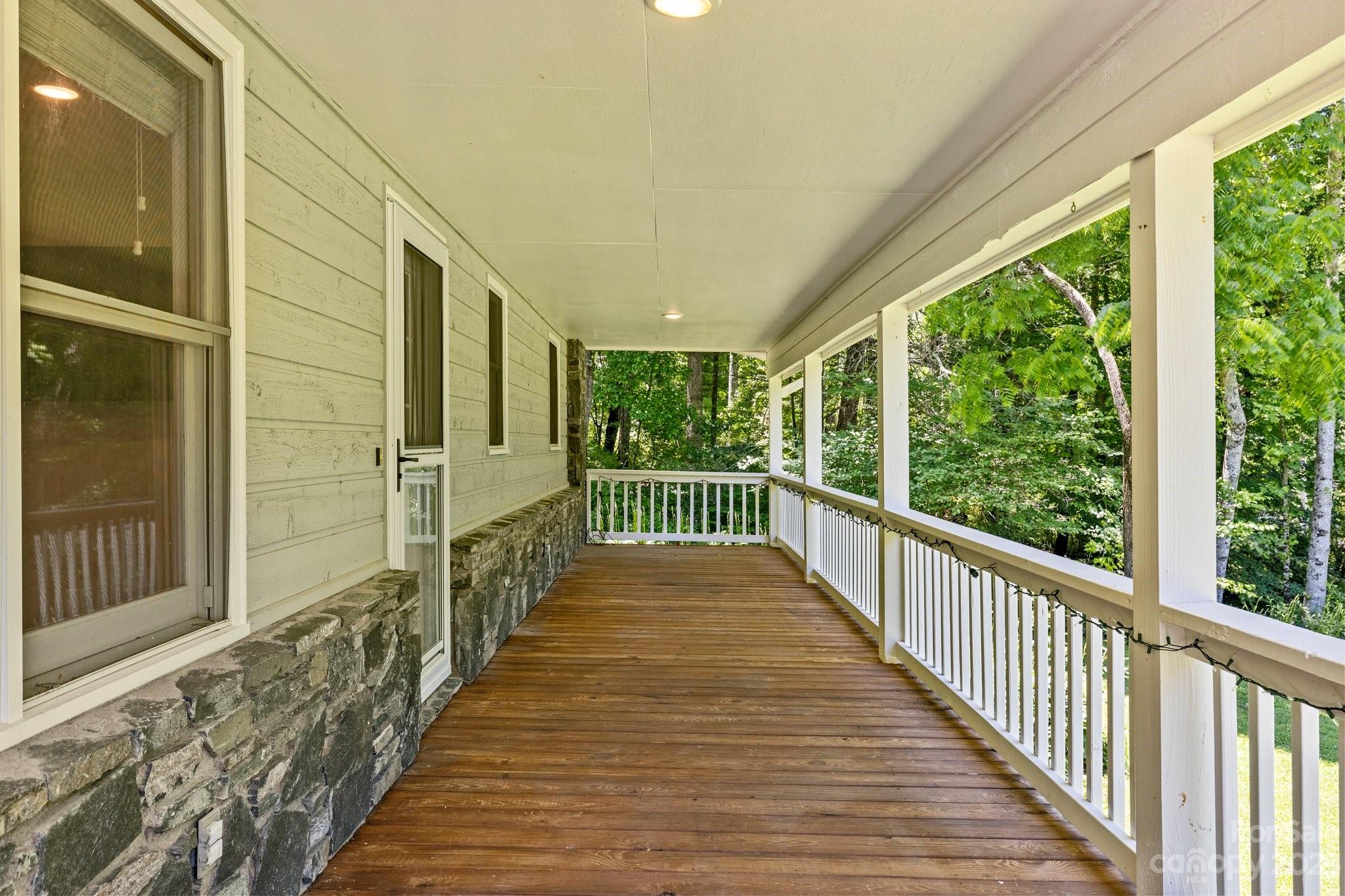 144 Sam King Road Hendersonville, NC 28739 - Photo 34 of 46 Gallery Image 34