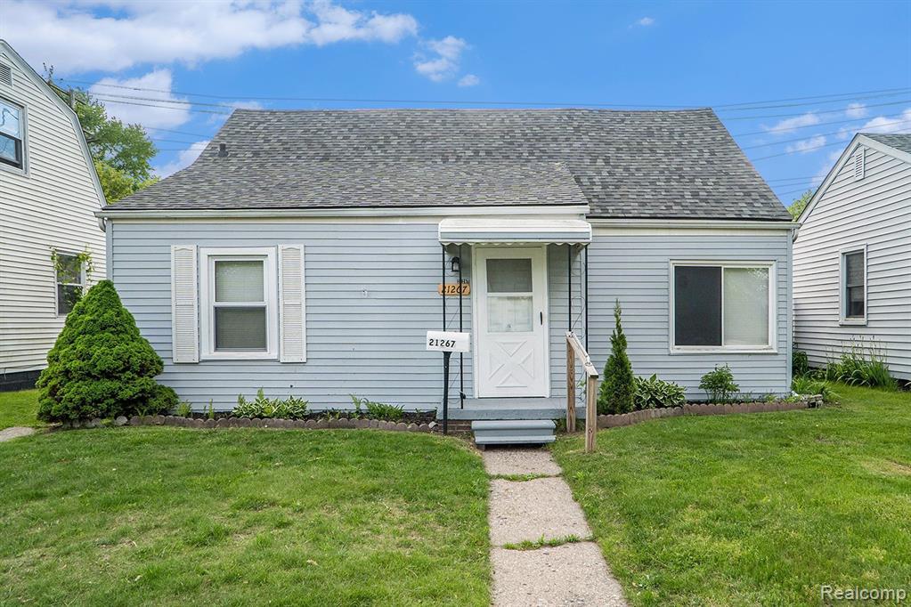 21267 Waltham Road Warren, MI 48089 - Photo 2 of 21