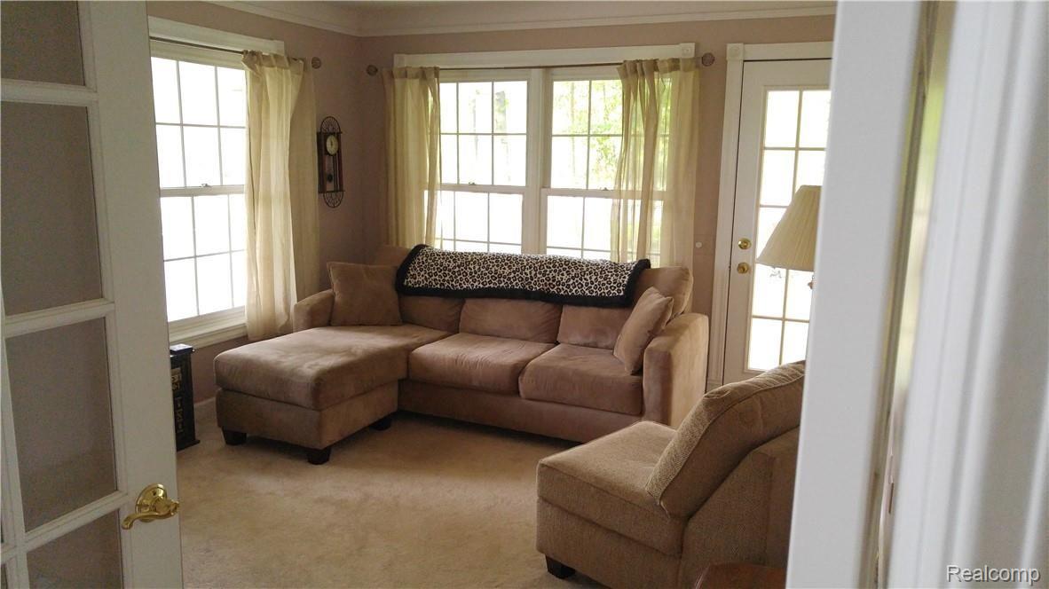 30525 Rockshire Avenue Farmington, MI 48334 - Photo 8 of 25 Den 1.jpg