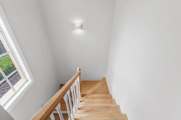 $4,500 | 1060 Lake Shore Drive, Unit 201, West Palm Beach, FL 33403