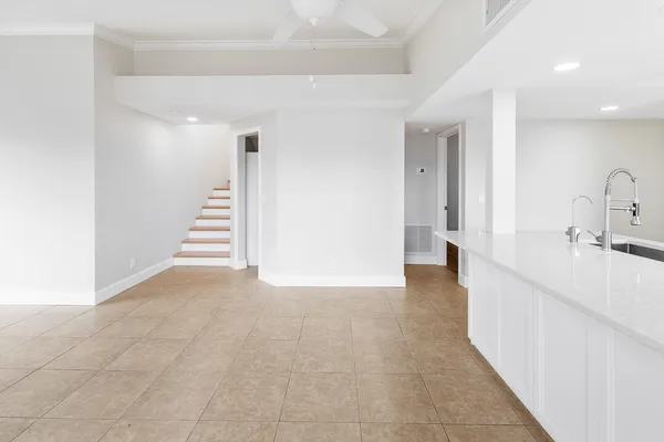 $4,500 | 1060 Lake Shore Drive, Unit 201, West Palm Beach, FL 33403