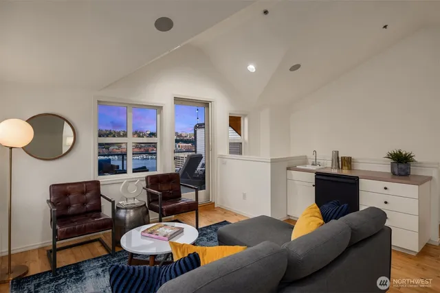 $1,439,900 | 1416 6th Avenue North, Seattle, WA 98109