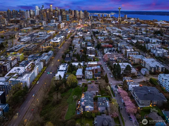 $1,439,900 | 1416 6th Avenue North, Seattle, WA 98109