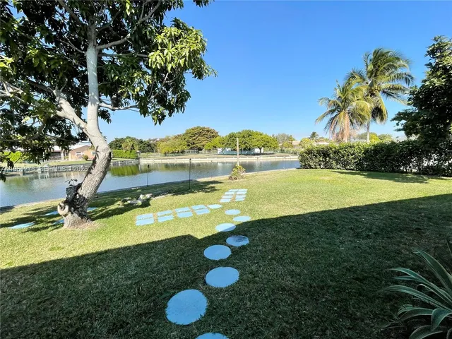 $1,200 | 7013 Northwest 95th Terrace, Unit 7013, Tamarac, FL 33321