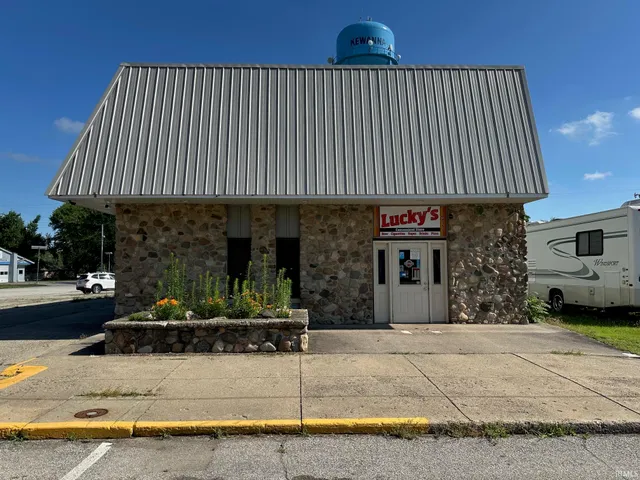 $189,000 | 106 East Main Street, Kewanna, IN 46939