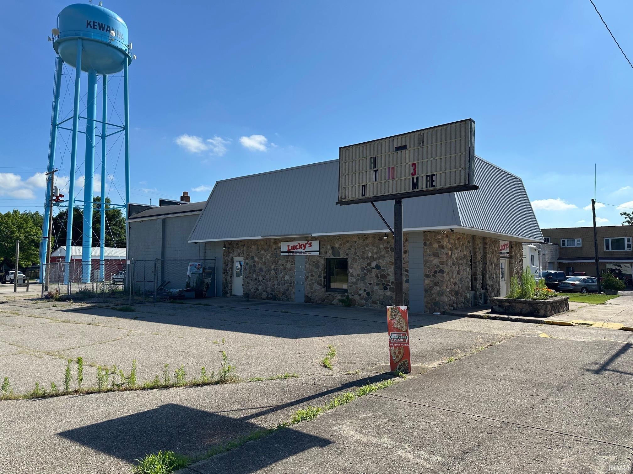 106 East Main Street Kewanna, IN 46939 - Photo 2 of 4