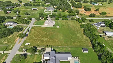 $1,235,000 | 800 Stonewood Boulevard, Bartonville, TX 76226