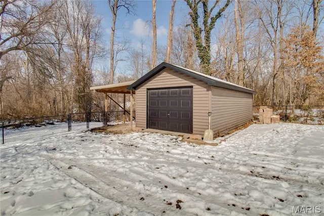 $299,900 | 1705 Cordell Court, Godfrey, IL 62035