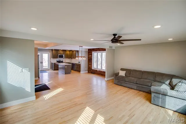 $299,900 | 1705 Cordell Court, Godfrey, IL 62035