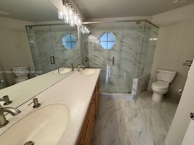 9317 Arborwood Circle Davie, FL 33328 - Photo 21 of 24 a bathroom with a sink and a mirror