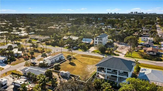 $495,000 | 4460 Tarpon Avenue, Bonita Springs, FL 34134