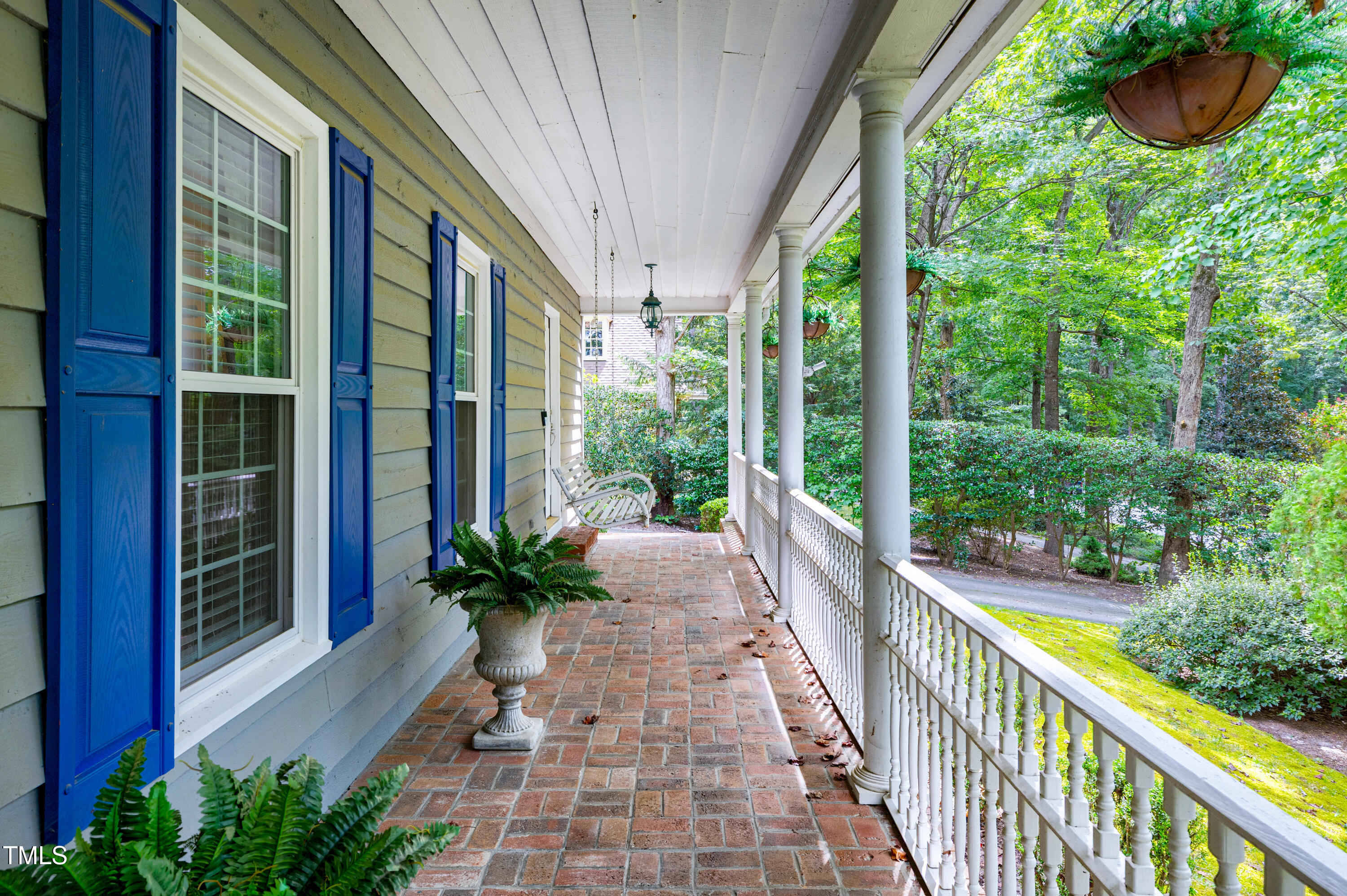 112 Queensferry Road Cary, NC 27511 - Photo 4 of 41 Scene-4